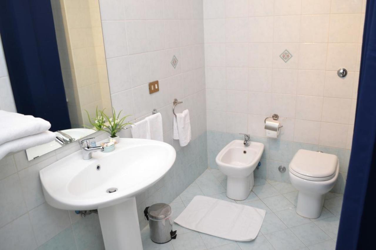 La Luna Di Roma B&B Ngoại thất bức ảnh