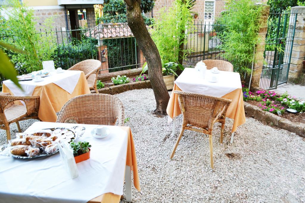La Luna Di Roma B&B Ngoại thất bức ảnh