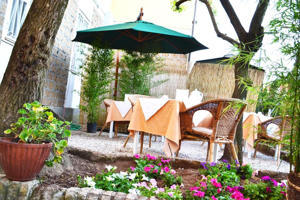 La Luna Di Roma B&B Ngoại thất bức ảnh