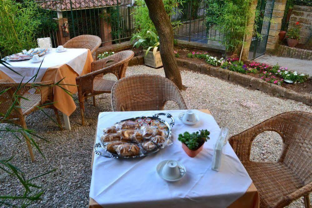 La Luna Di Roma B&B Ngoại thất bức ảnh