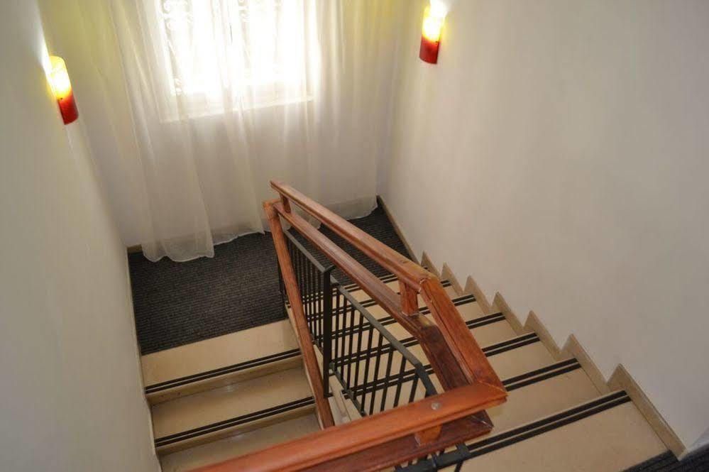 La Luna Di Roma B&B Ngoại thất bức ảnh
