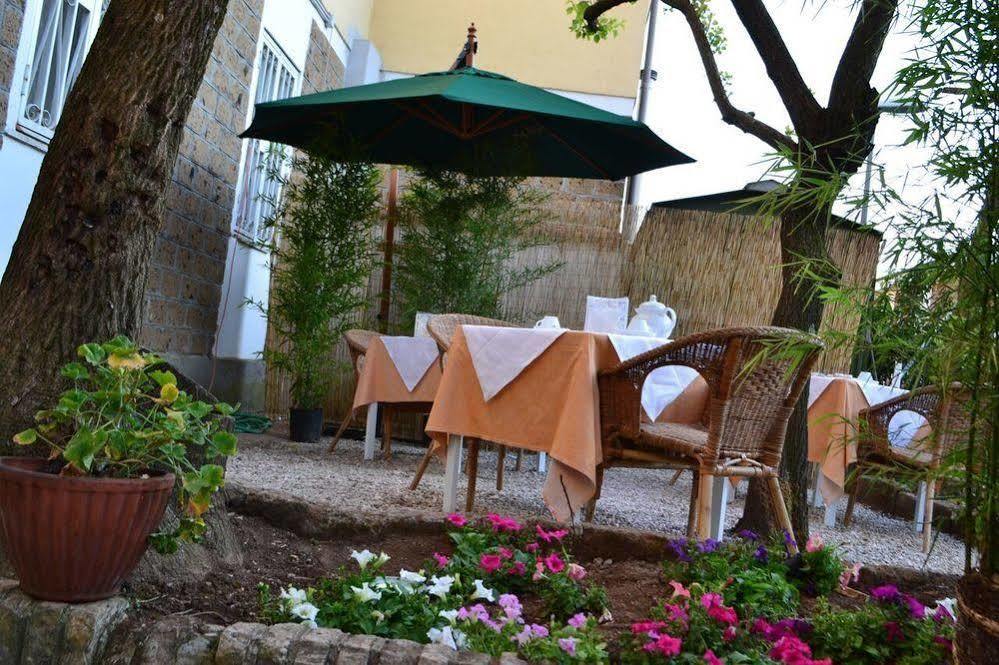 La Luna Di Roma B&B Ngoại thất bức ảnh
