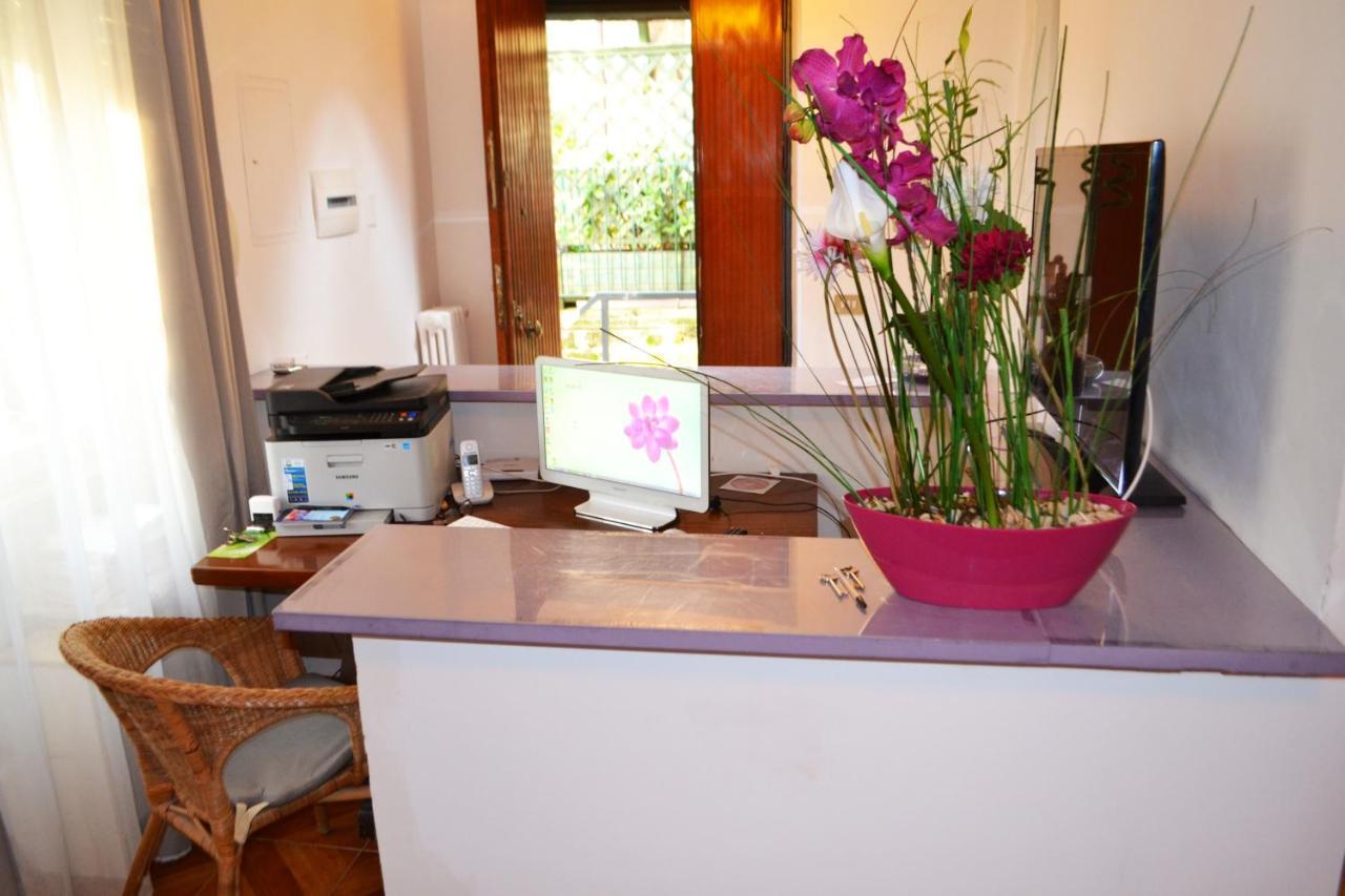 La Luna Di Roma B&B Ngoại thất bức ảnh