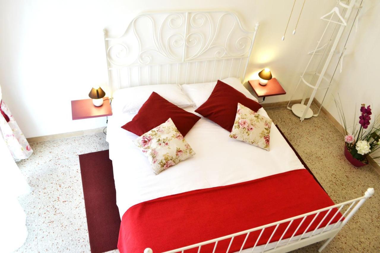 La Luna Di Roma B&B Phòng bức ảnh