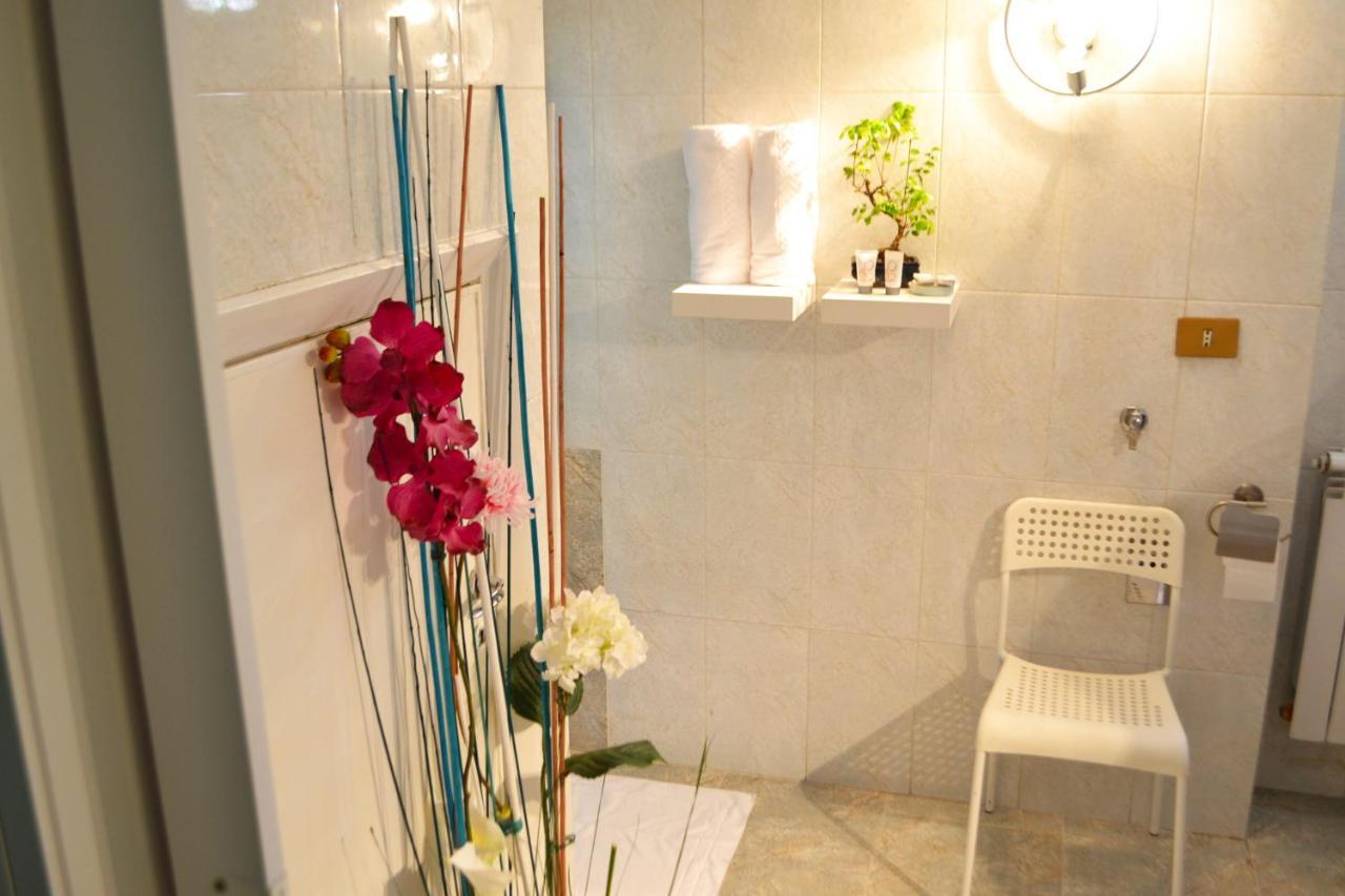 La Luna Di Roma B&B Phòng bức ảnh