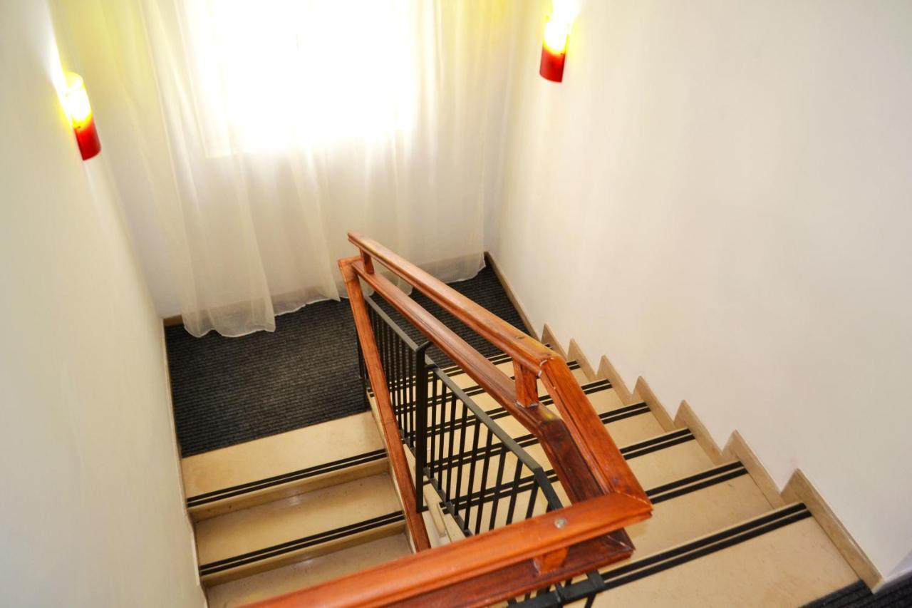 La Luna Di Roma B&B Ngoại thất bức ảnh
